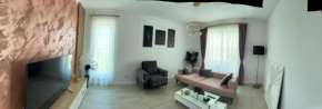 GlamArt Apartment